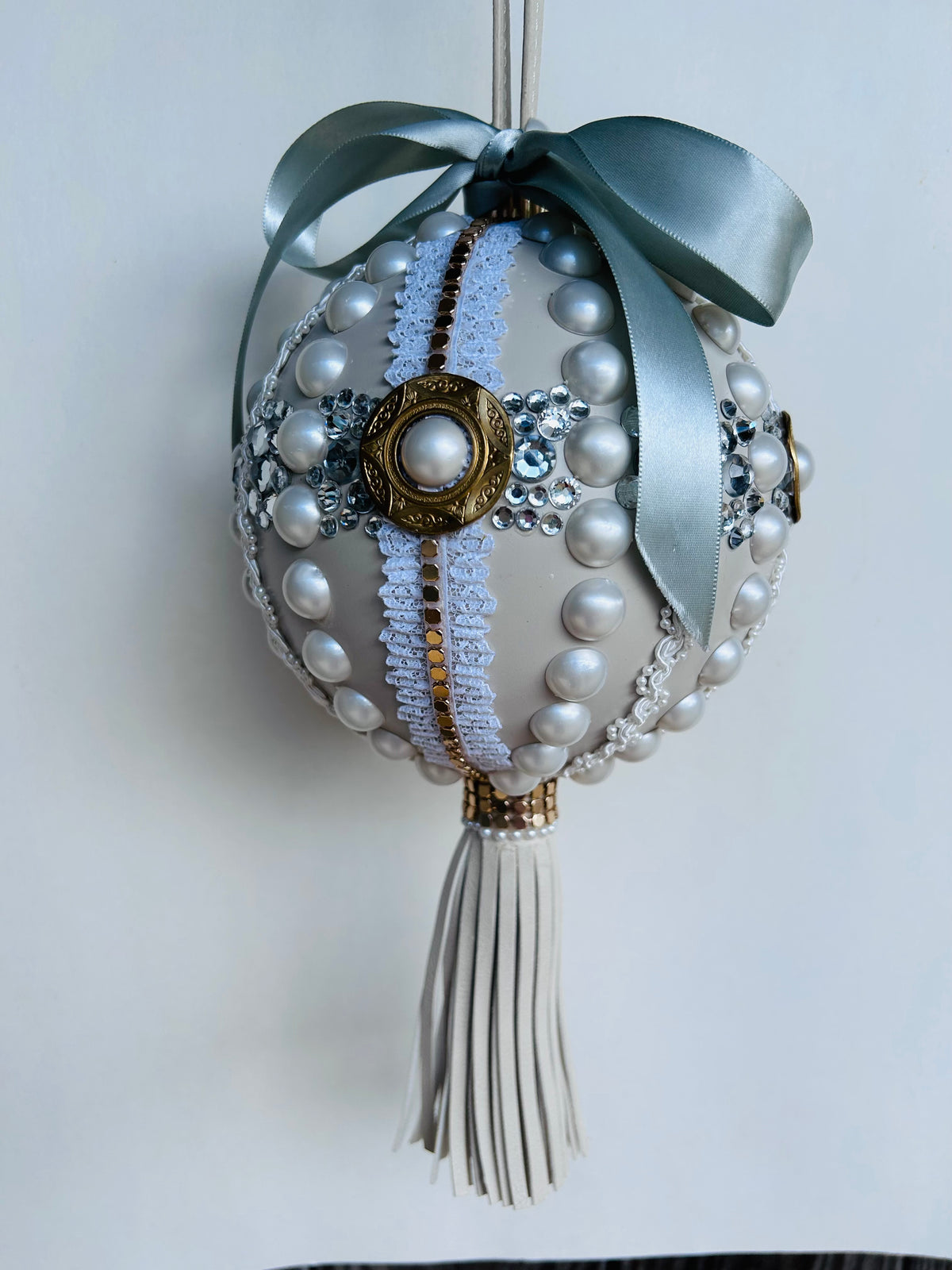 Dolly Gaudy Ball - One of a Kind 6-in Ornament