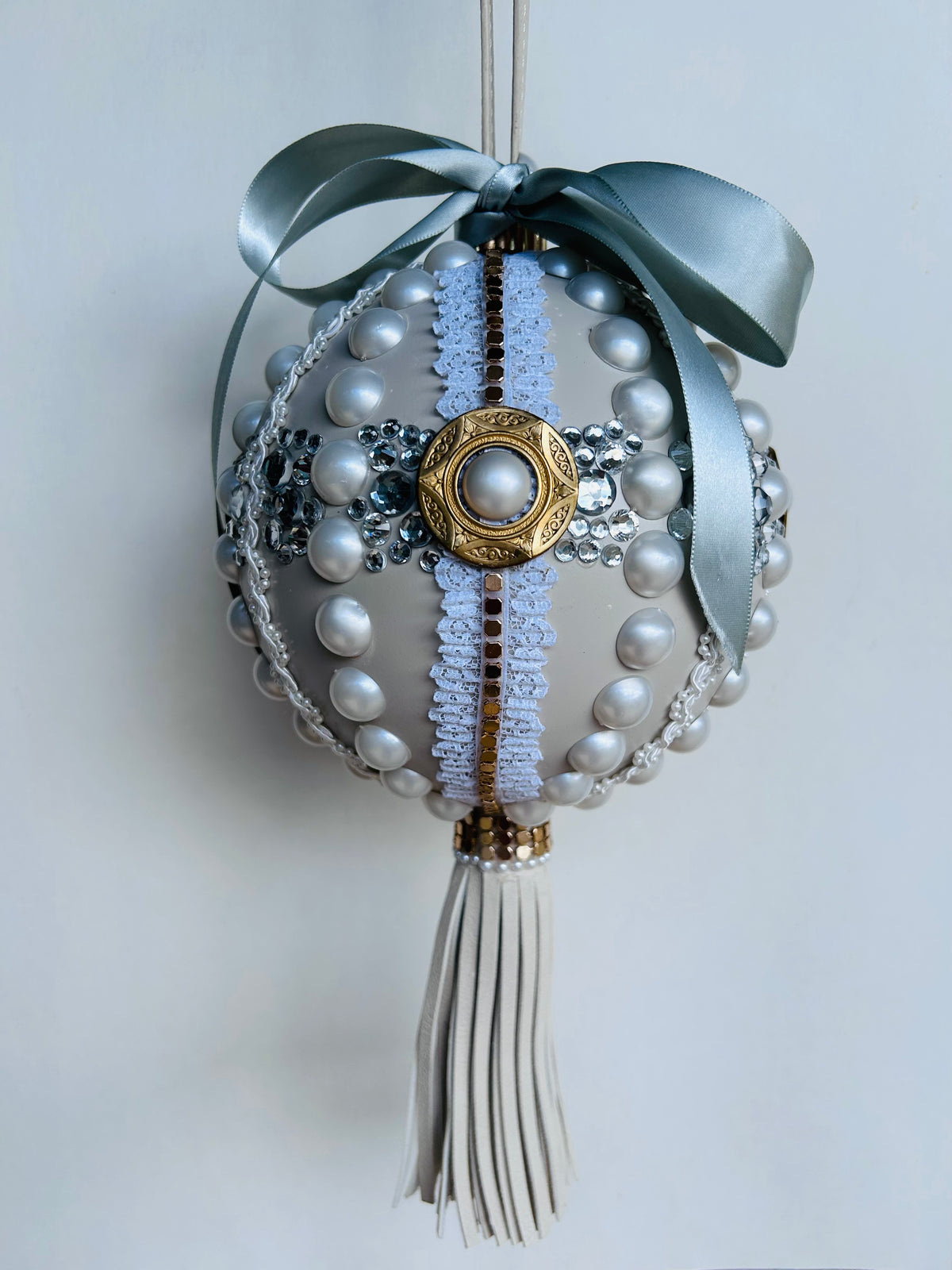 Dolly Gaudy Ball - One of a Kind 6-in Ornament