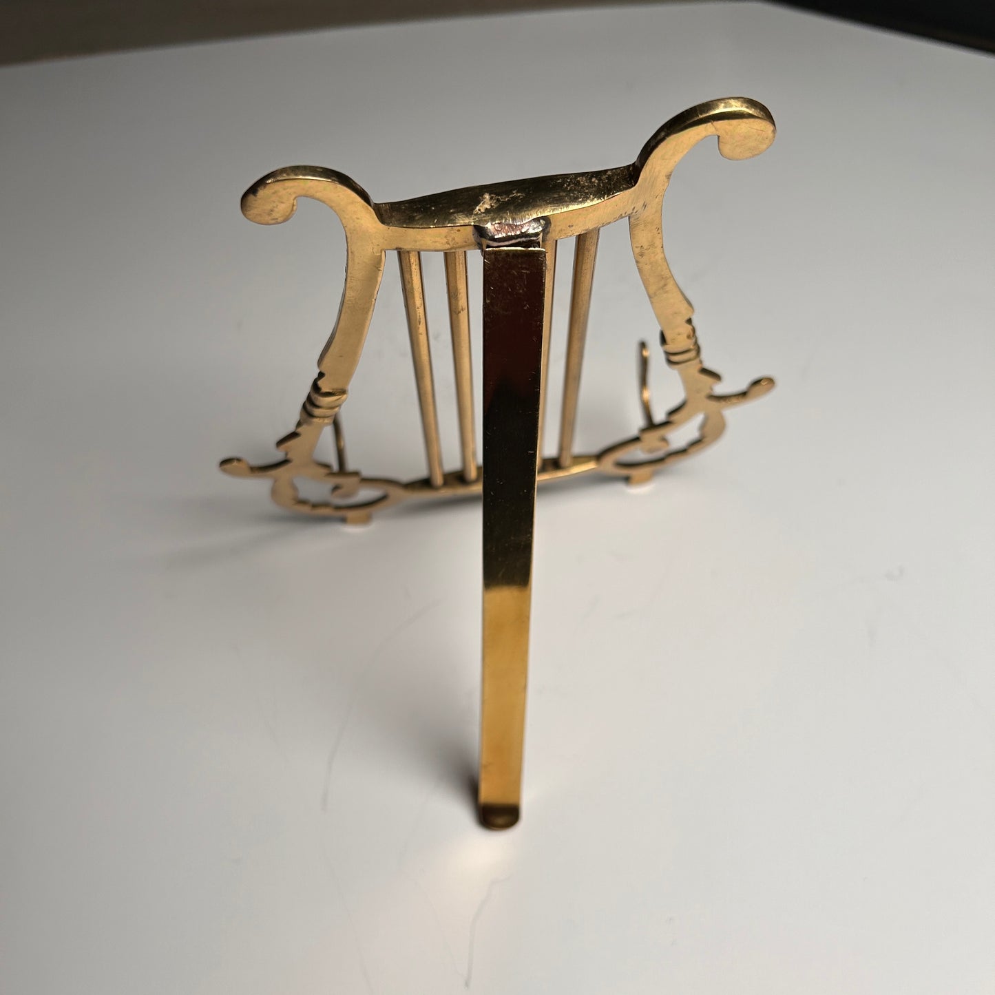 Brass Lyre Harp Book Stand