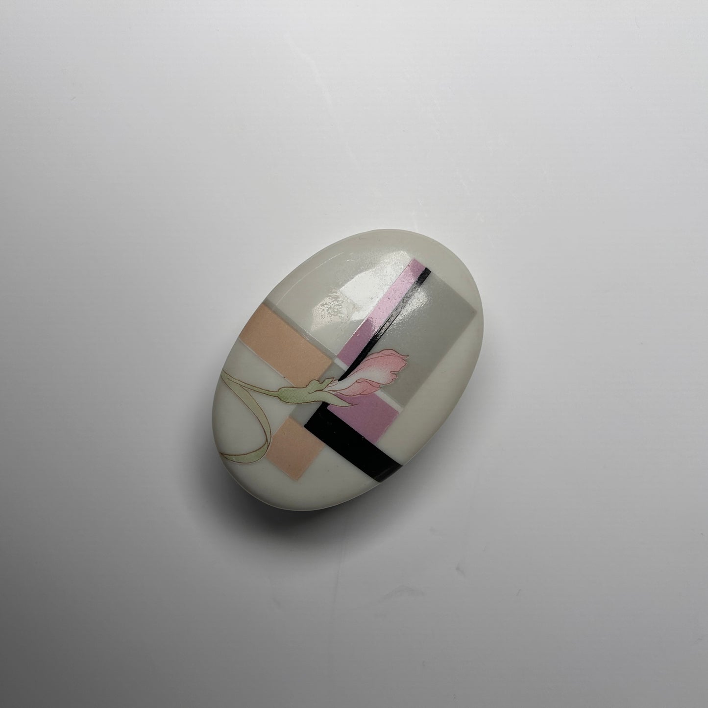 Darling Russ Iris Mauve Vase and Trinket Box