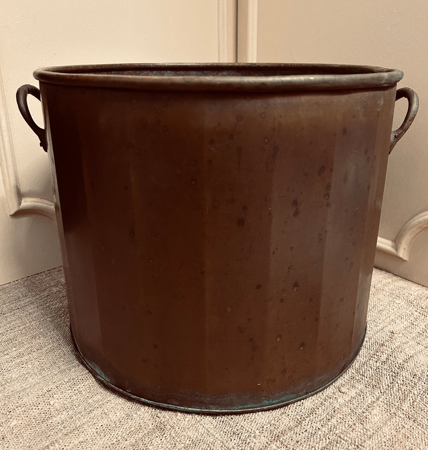 Large copper planter