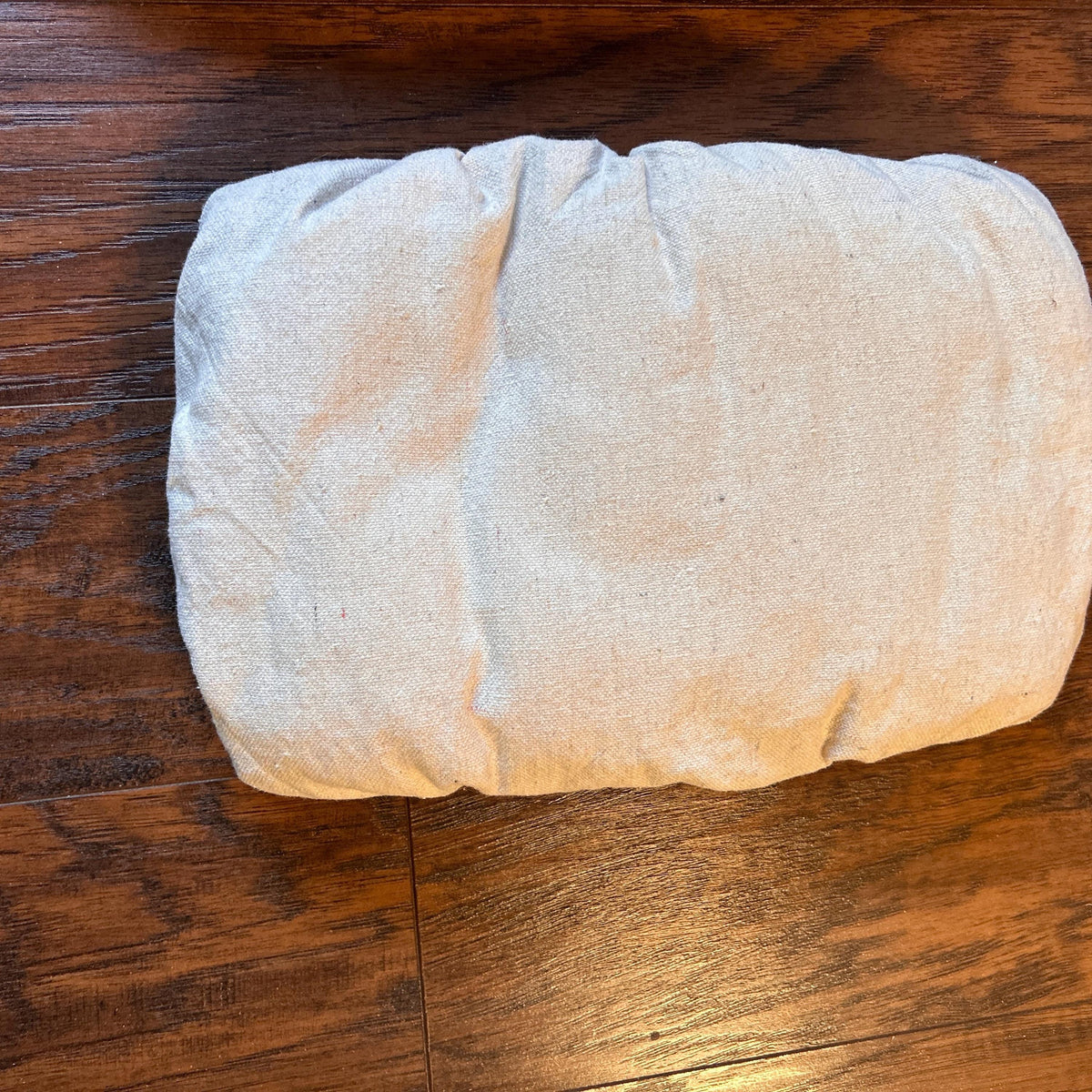 Precious Small Woven Pet Bed with Cushion and Cover