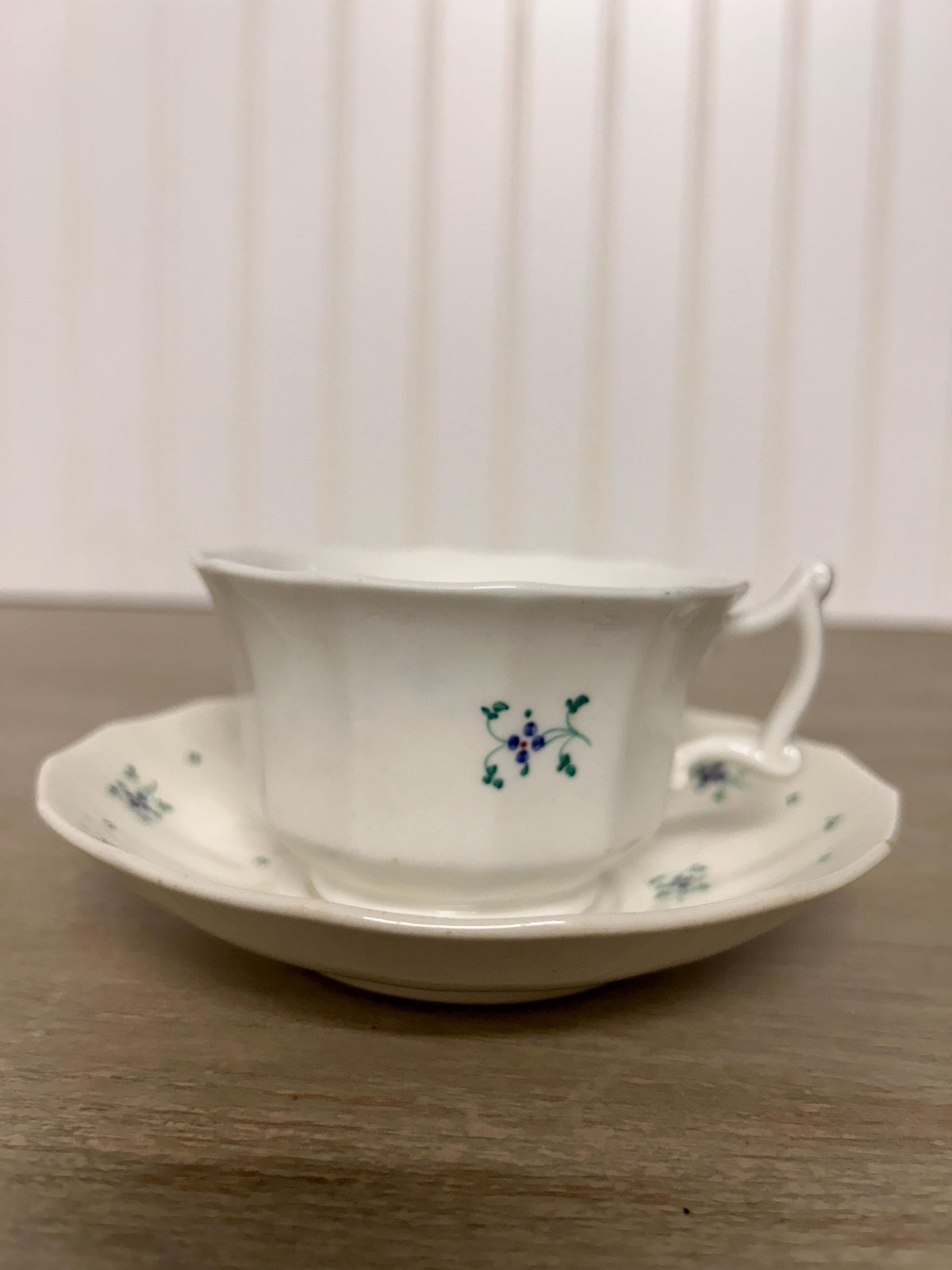 1800s Soft Paste Sprigware England Cups Plate and Saucers