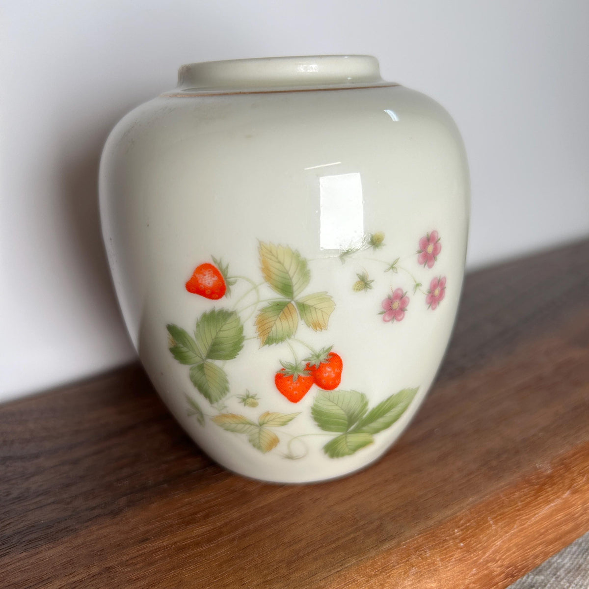 Porcelain China Vase Ginger Jar Strawberry