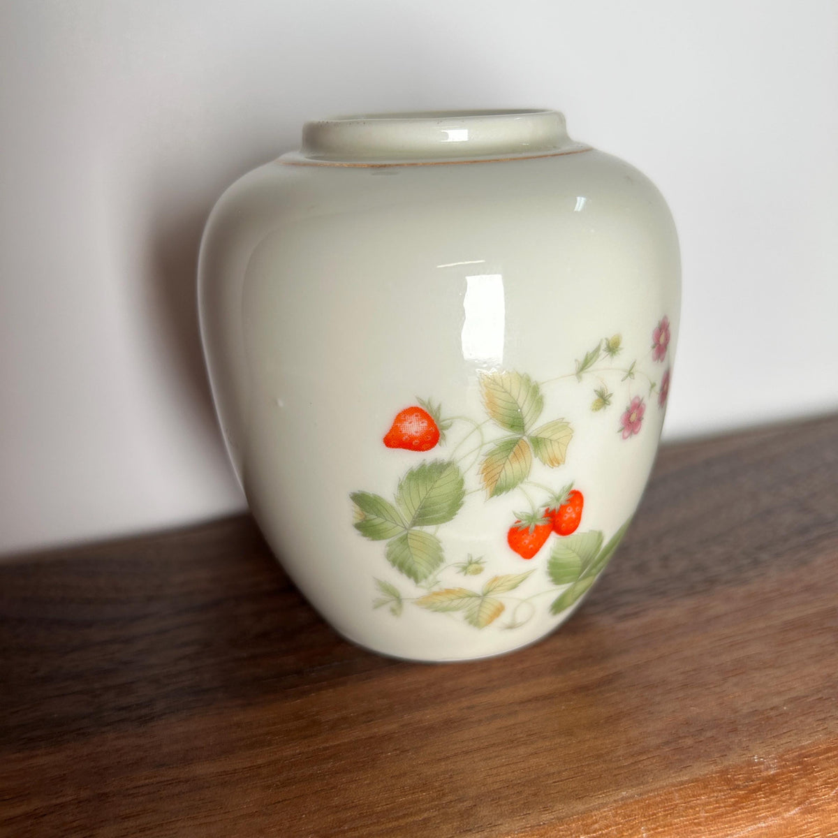 Porcelain China Vase Ginger Jar Strawberry
