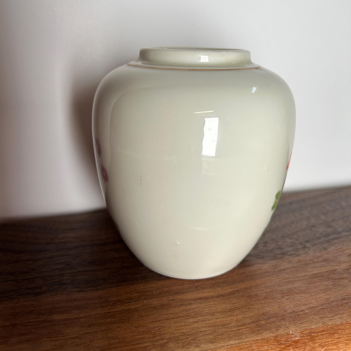 Porcelain China Vase Ginger Jar Strawberry