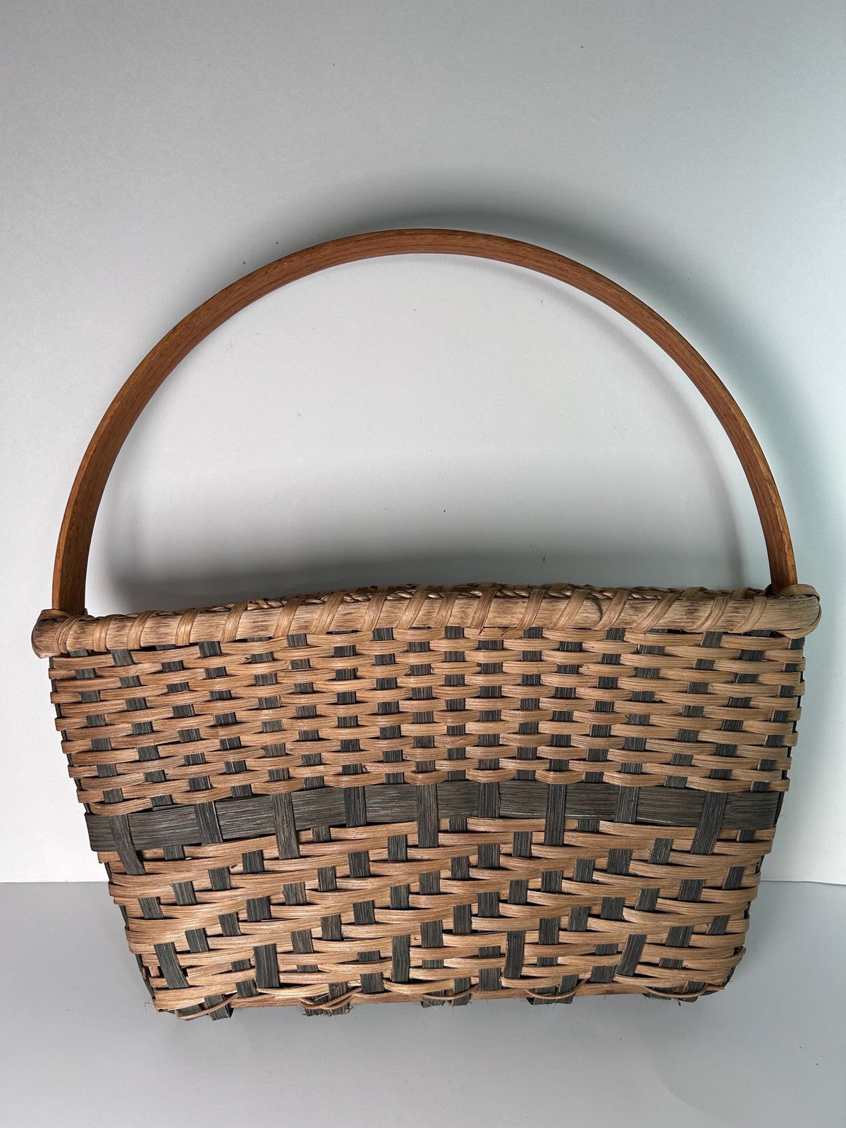 Woven Reed Basket with Bow Door Window, 14" Wreath Alternative