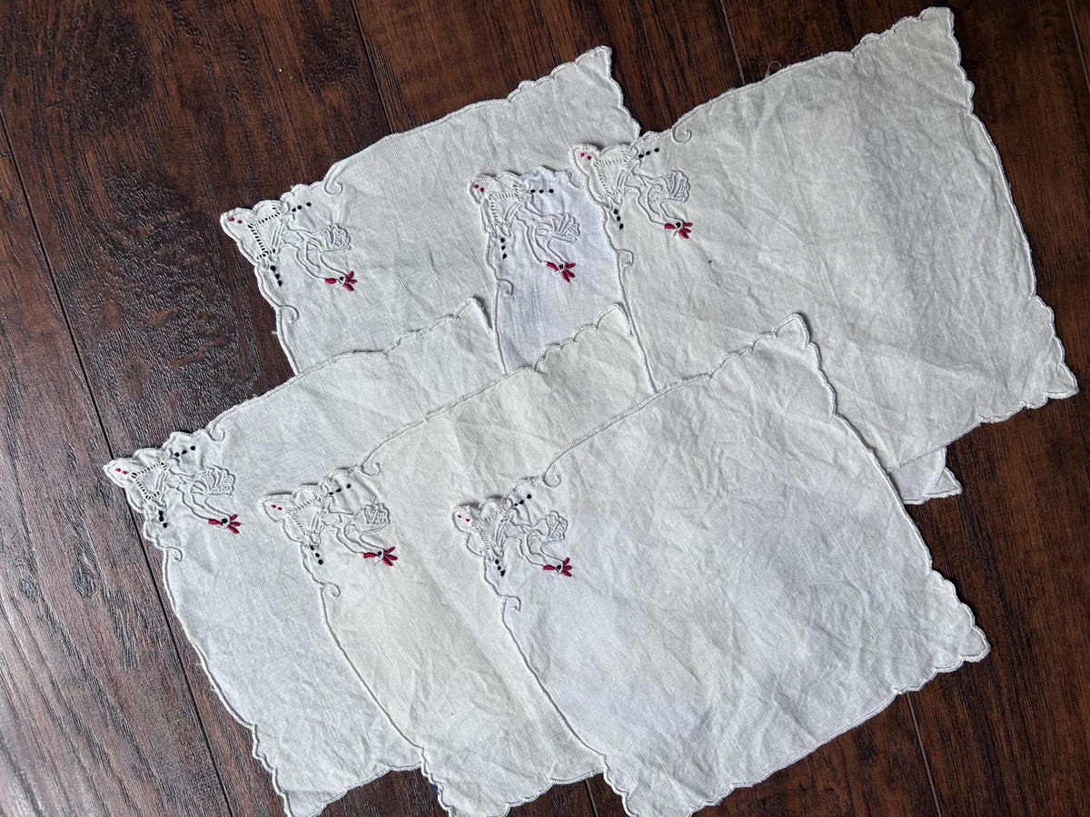 Vintage Linens Embroidery Vanity Scarf Doilie Lace Napkin Hankerchief